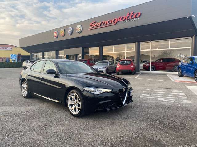 Alfa Romeo Giulia 2.2 Turbodiesel 160 CV AT8 Executive NERO VULCANO