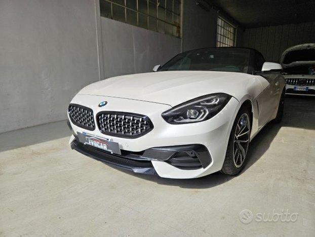 Bmw Z4 20i cc2000 cv 198 km 18000 pari al nuovo iva esposta