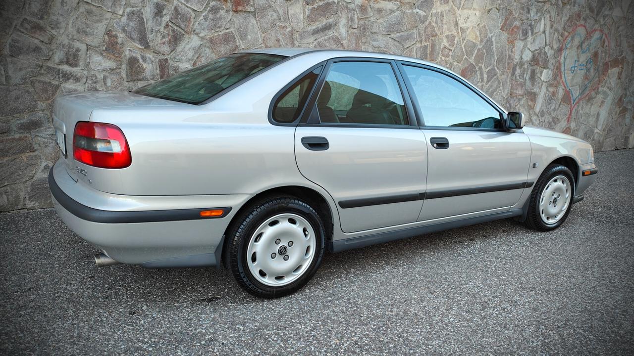 Volvo S40 1.8 16v