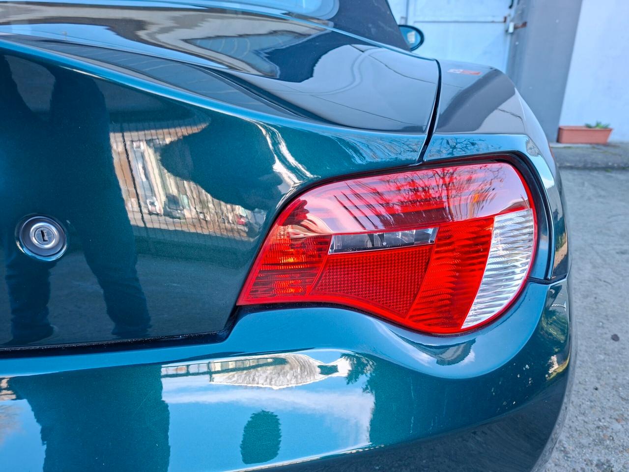 Bmw Z4 roadster 2.0i *VERDE TIEFGRUN*