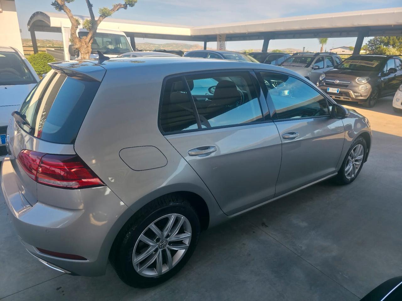 Volkswagen Golf 1.6 TDI 115CV DSG 5p. Business BlueMotion Technology