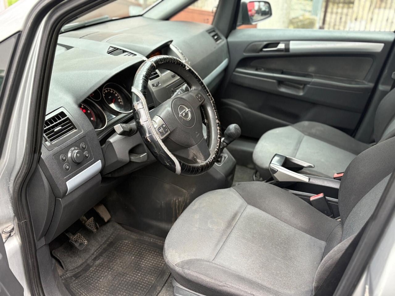 Opel Zafira 1.9 CDTI 120CV Cosmo 7 POSTI