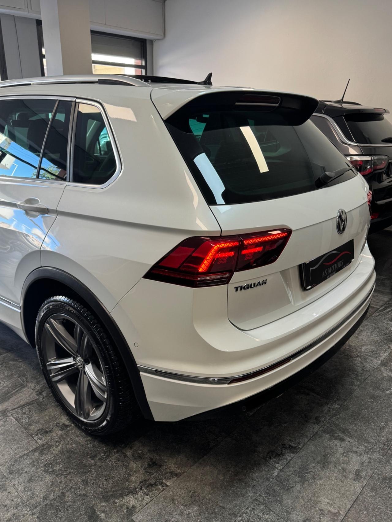VW TIGUAN 2.0 TDI 150 CV R LINE TETTO APRIBILE