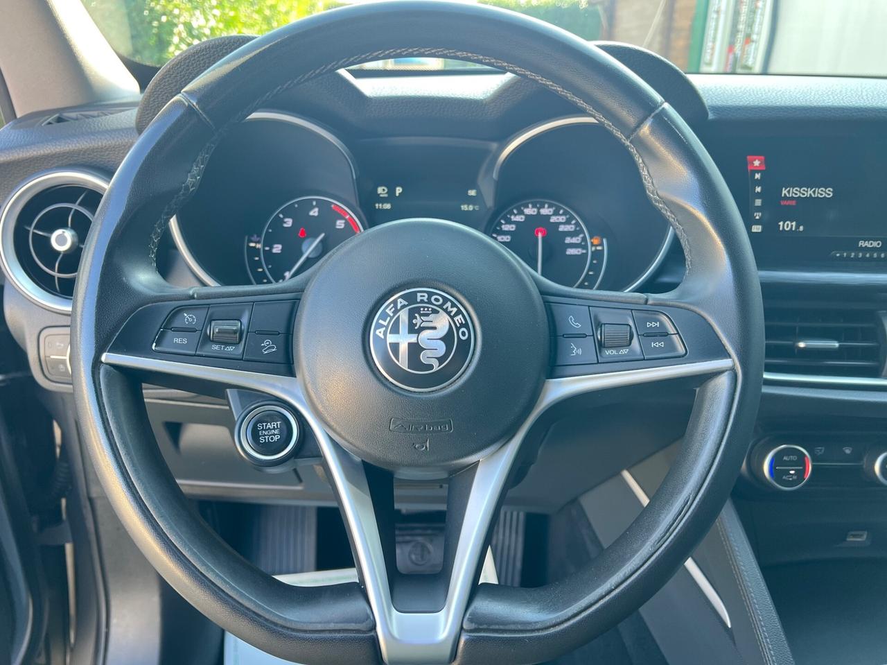 Alfa Stelvio 2.2 180 cv Executive