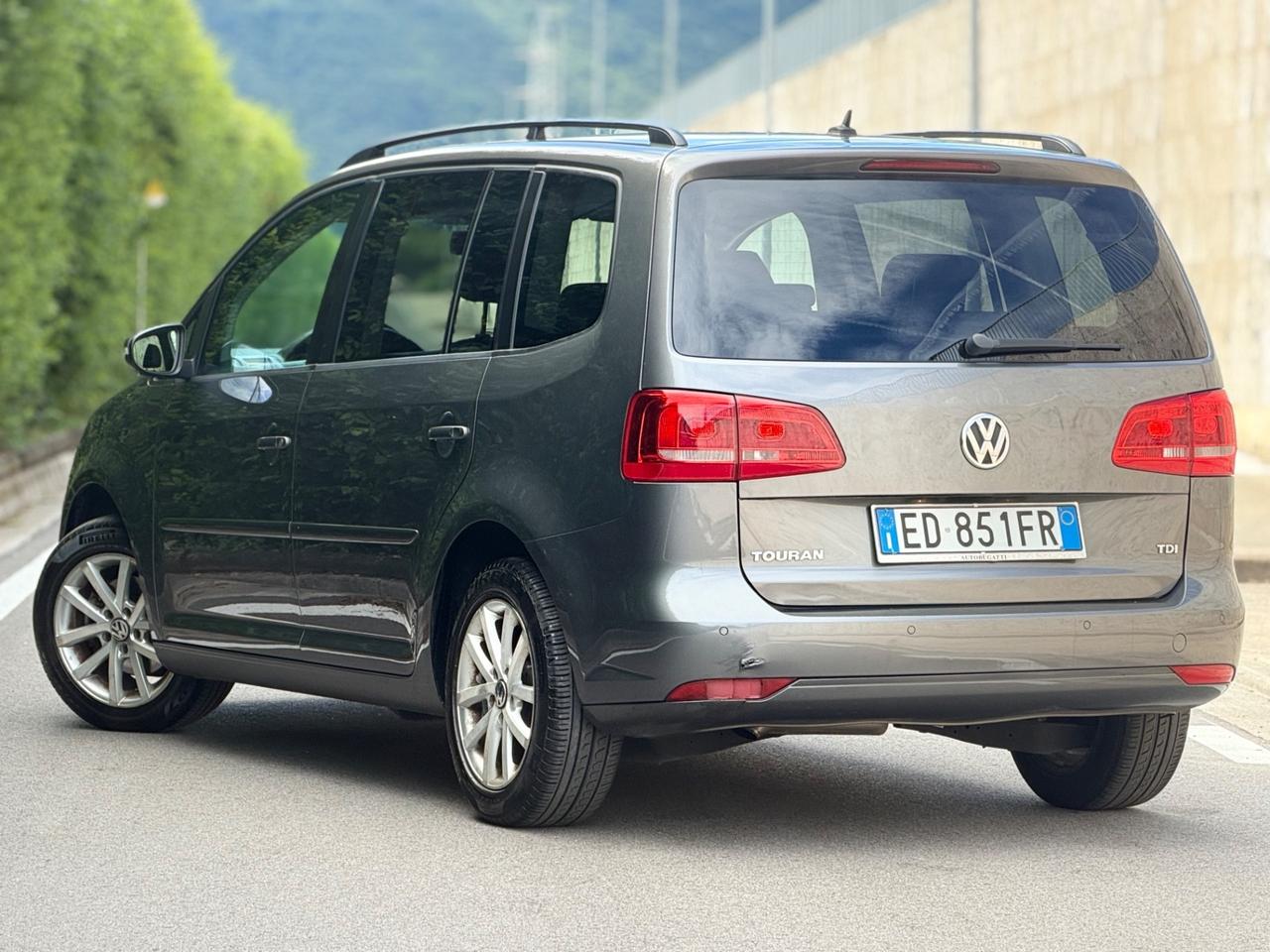 Volkswagen Touran 1.6 TDI 105cv 7 POSTI OK NEOPATENTATI