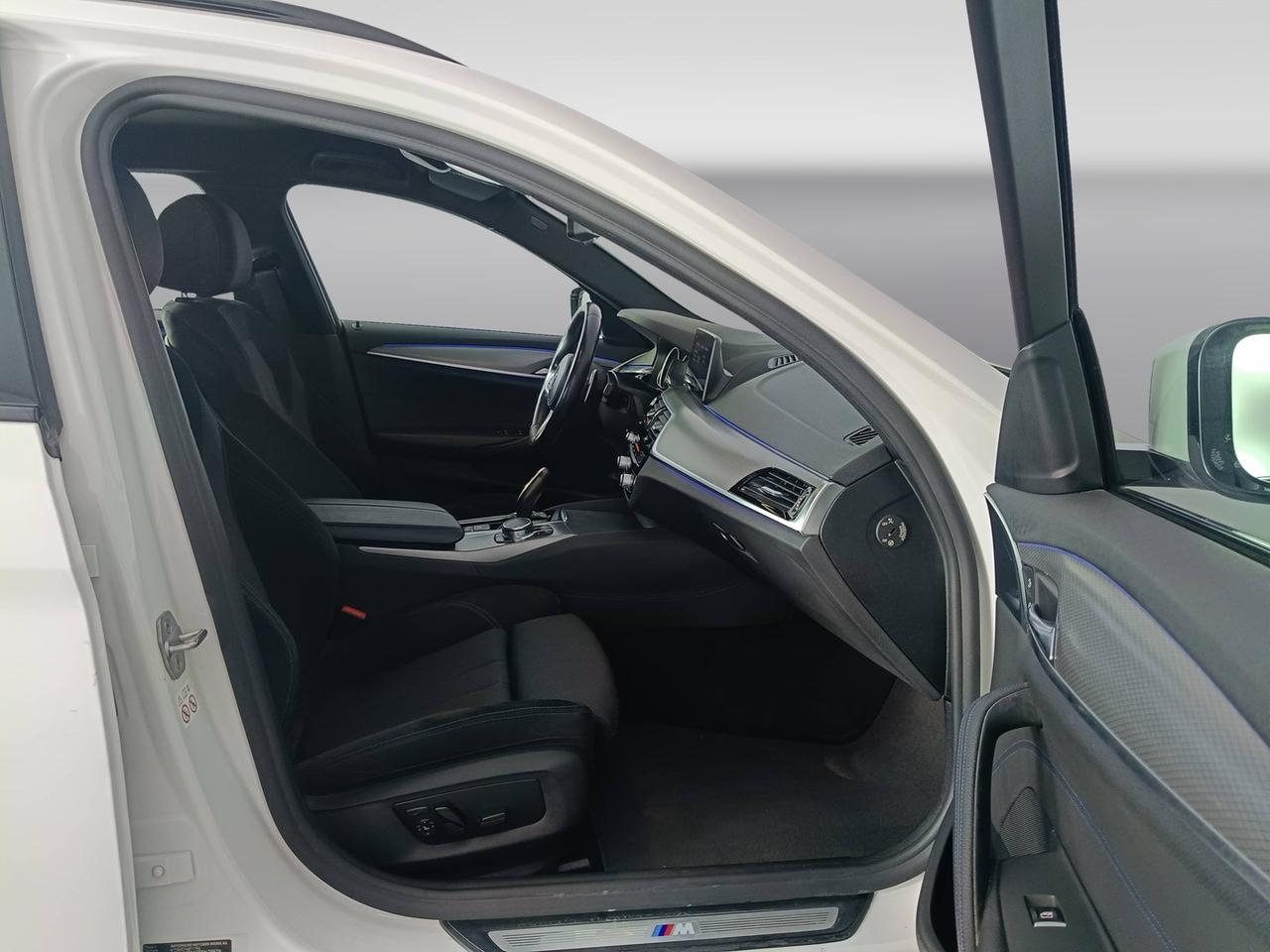 BMW Serie 5 G31 2017 Touring - 520d Touring xdrive Msport auto
