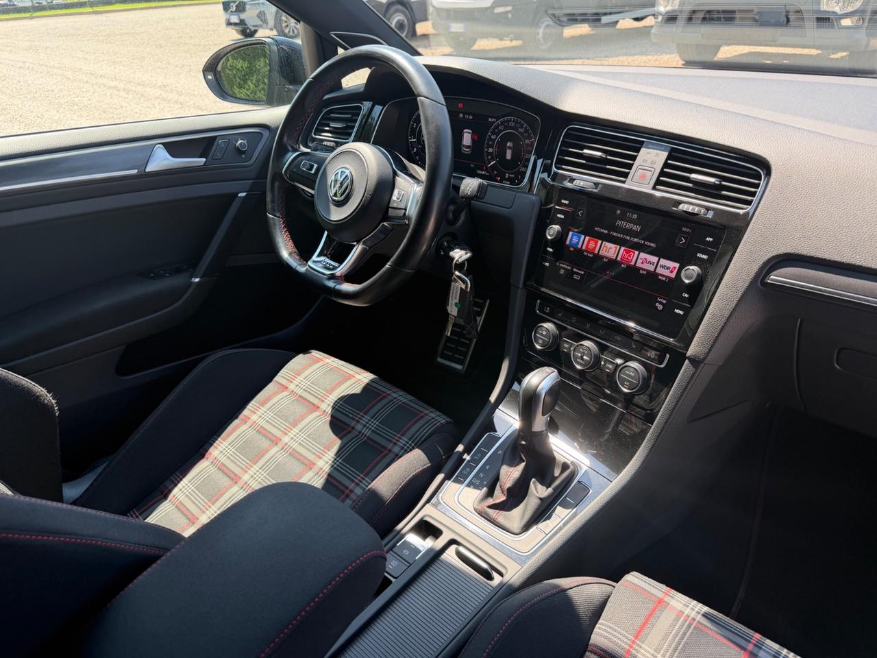 Volkswagen Golf GTI Performance 2.0 245 CV TSI DSG 5p. BMT
