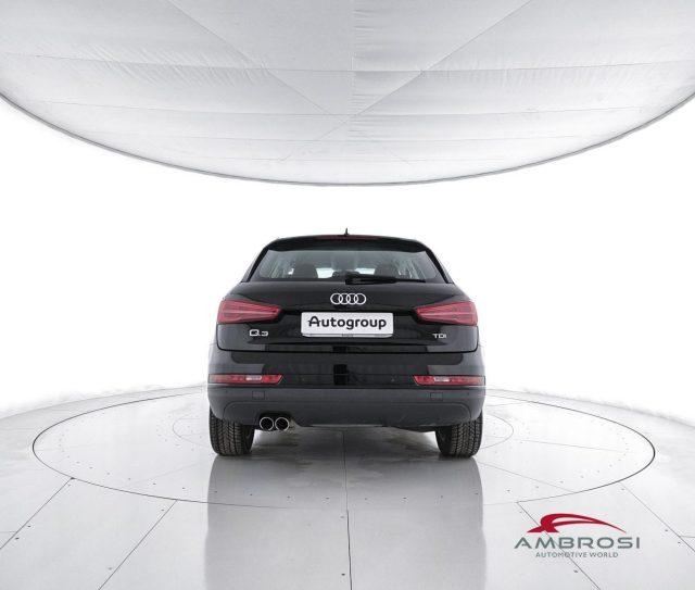 AUDI Q3 2.0 TDI 120 CV Business