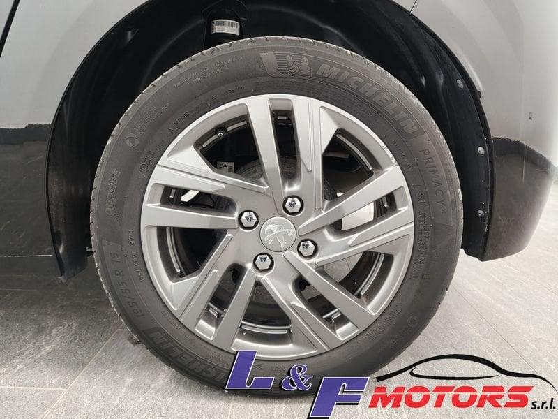 Peugeot 208 Allure Pack soli 60.000 km ok neopatentati