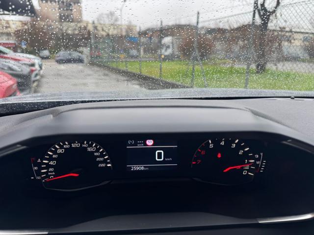 PEUGEOT 2008 PureTech 100CV Style