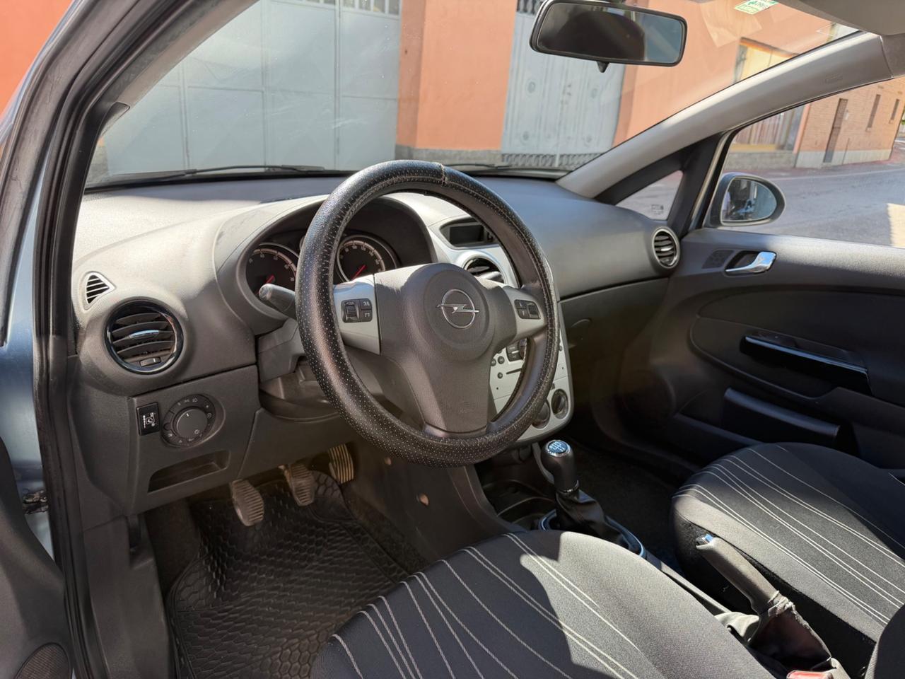 Opel Corsa 1.2 80CV 5 porte GPL-TECH Club