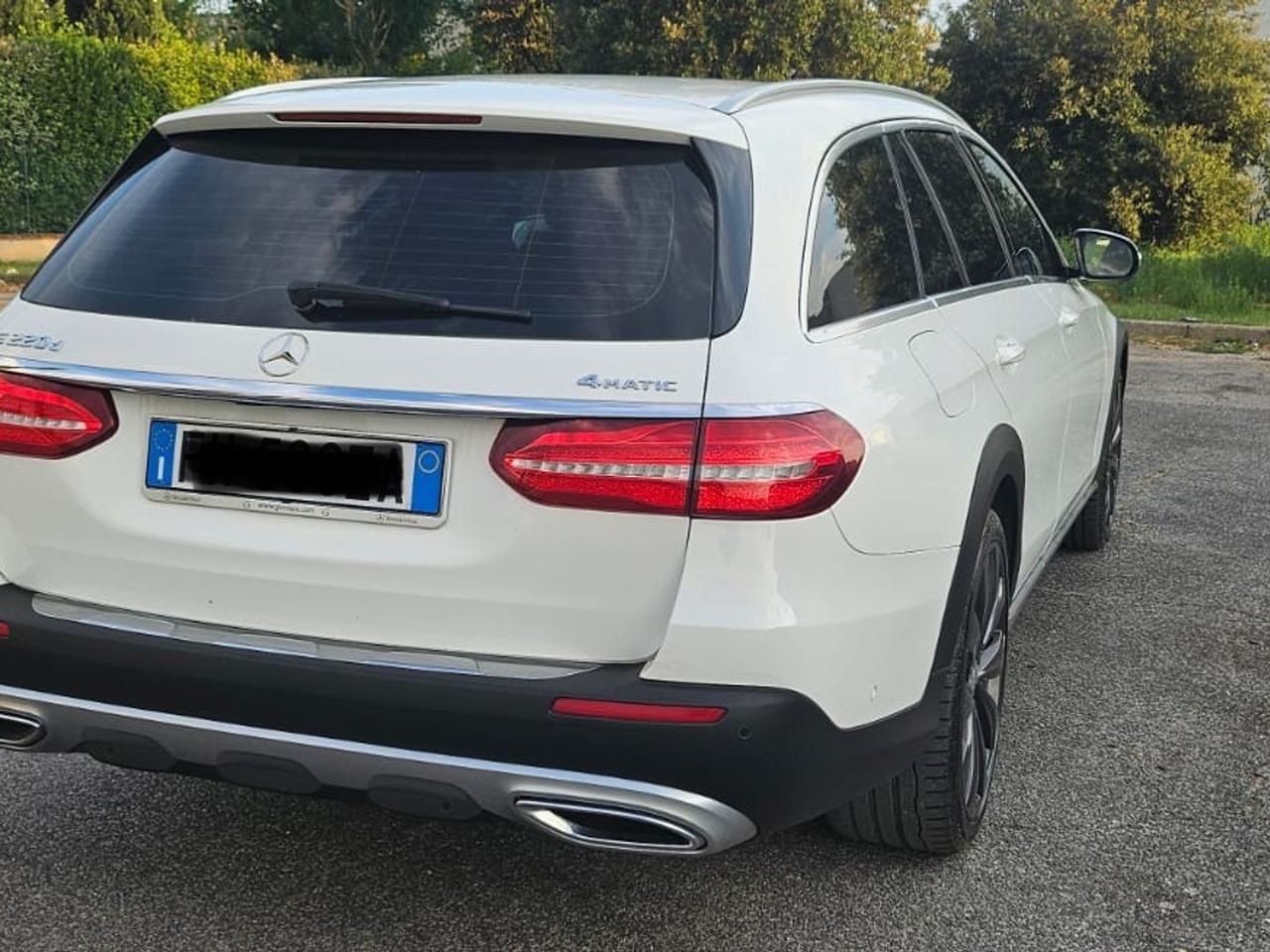 Mercedes-Benz E 220 E-Class E #6086