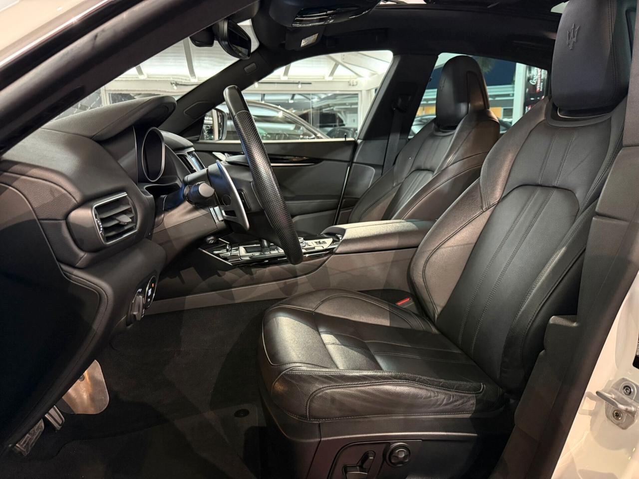 Maserati Levante V6 Diesel 275 CV Q4 Gransport