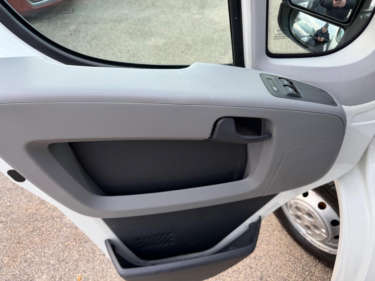 FIAT DUCATO 2.3 JTD 120 DISABILI 7P 2 SEDIE A ROTELLE