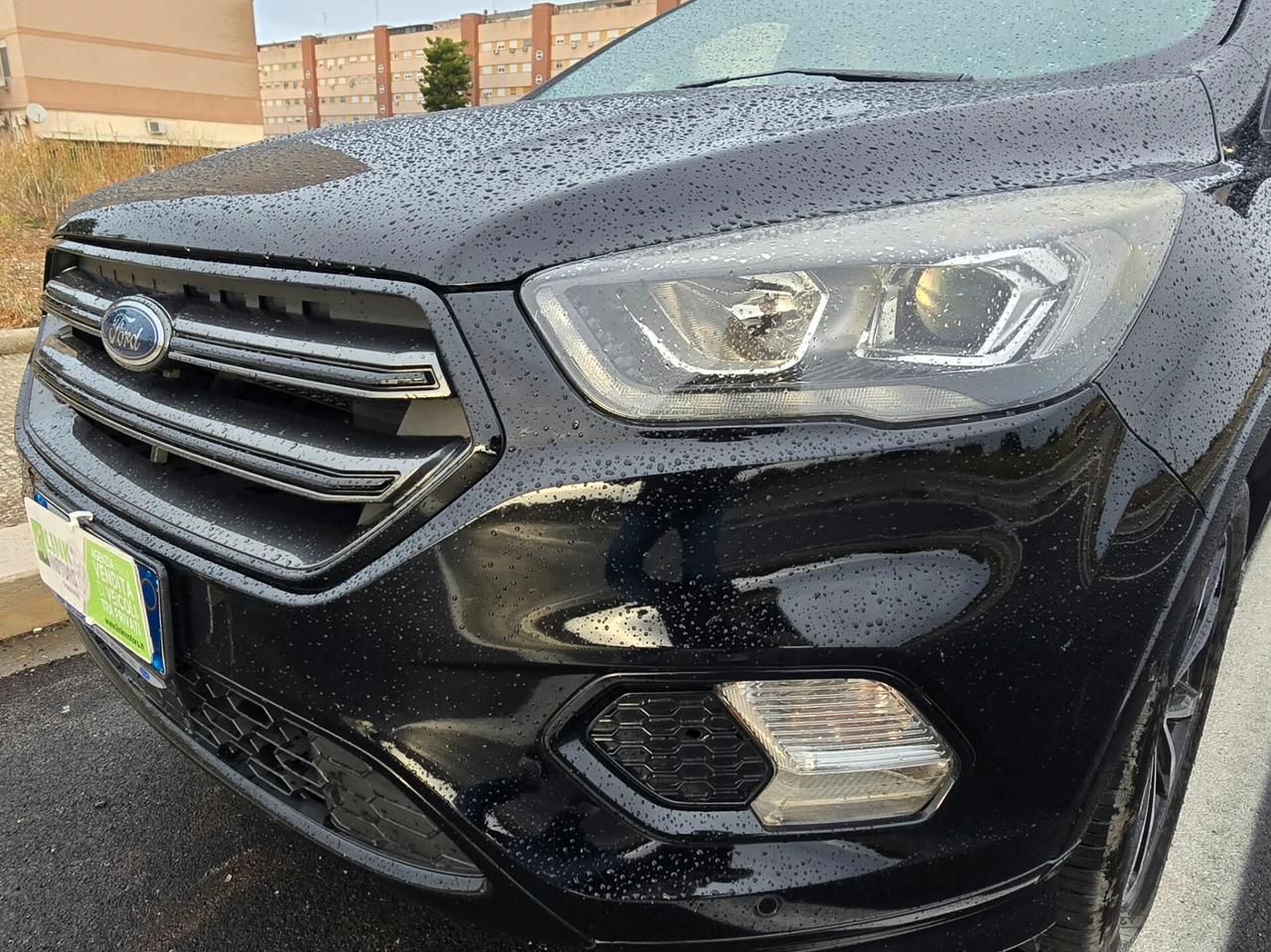 Ford Kuga 1.5 TDCI 120 CV S&S 2WD ST-Line