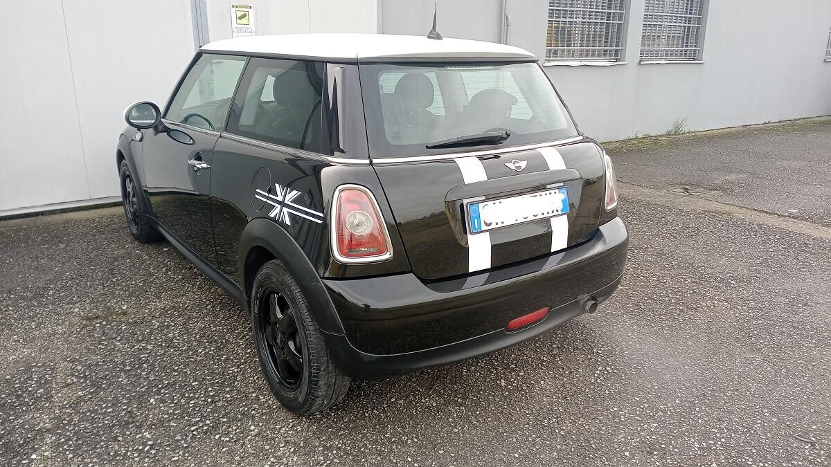 Mini Cooper 1.400 c.c. - 75 cv