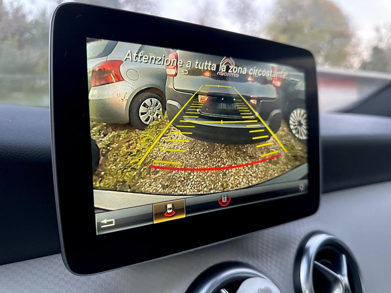 Mercedes-benz A 200 d Automatic Sport Edition White Cream UNIPRO UFF Permute e Rate