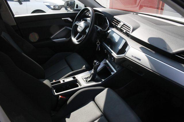 AUDI Q3 35 TFSI S tronic Business Advanced