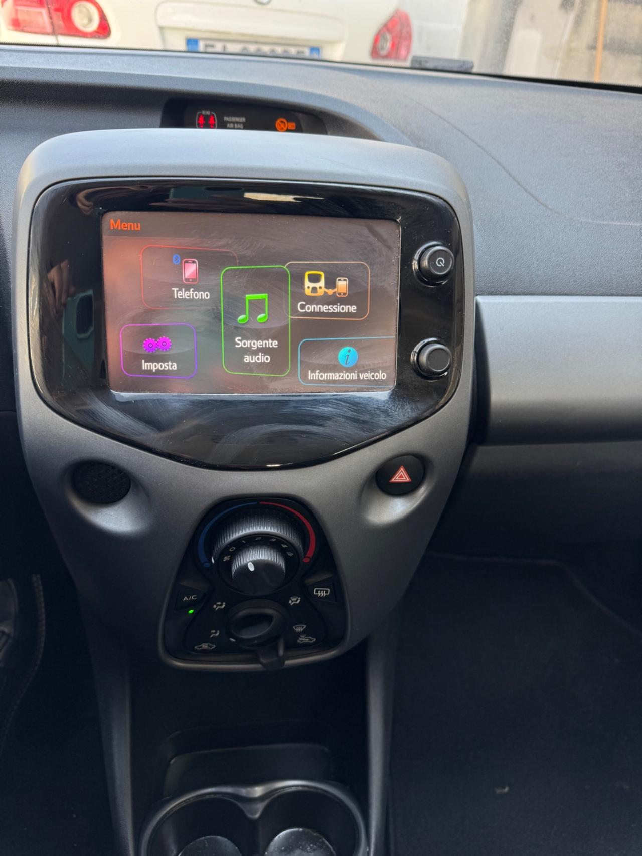Toyota Aygo 1.0 VVT-i 72 CV 5 porte x-cite
