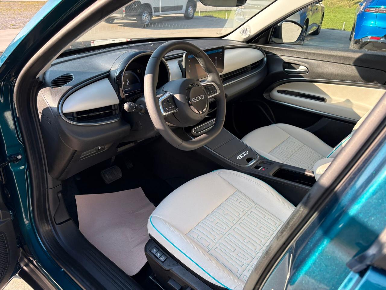 Fiat 600 Hybrid 110 CV DCT MHEV La Prima