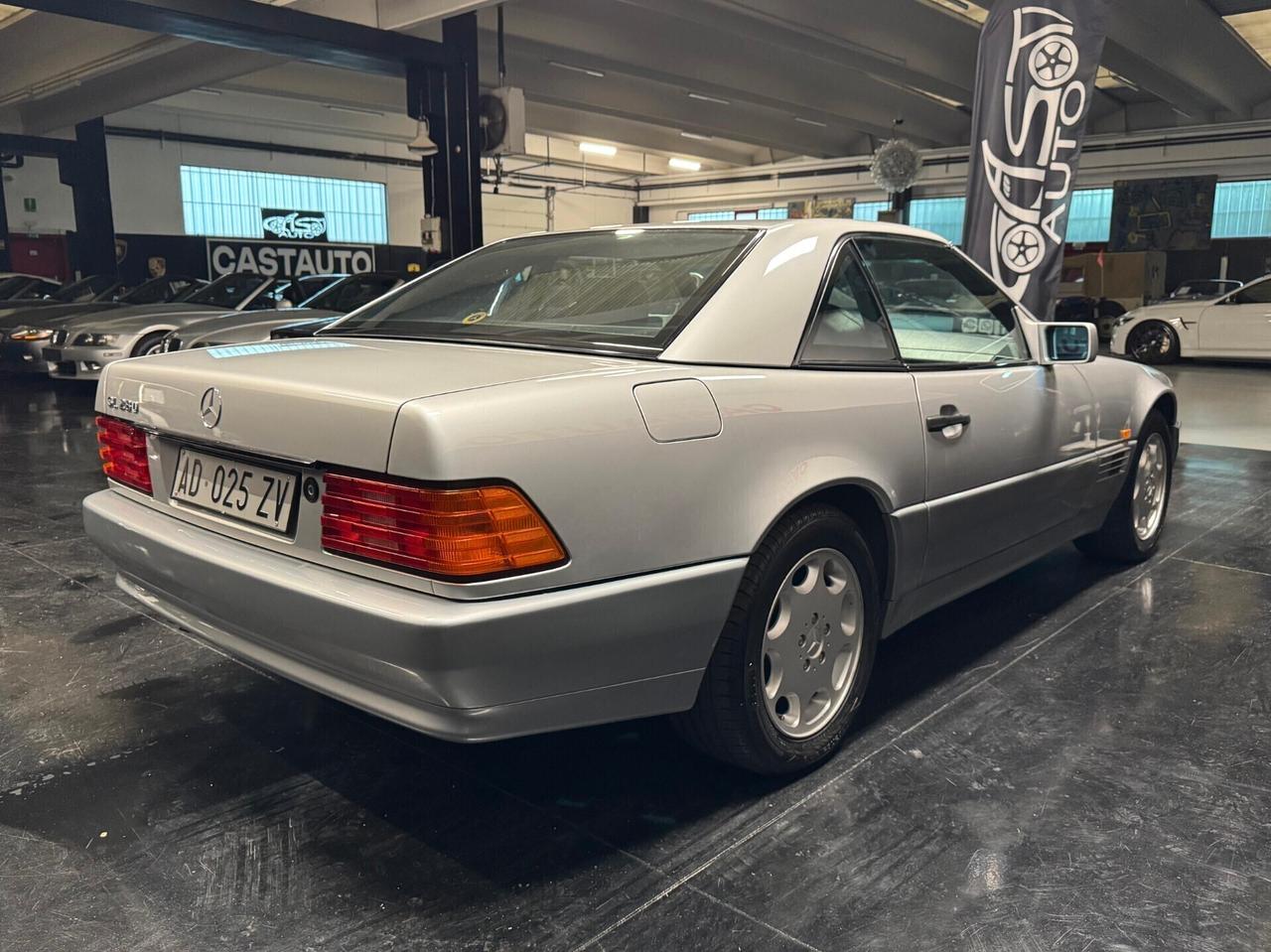 Mercedes SL 280 Targa Oro