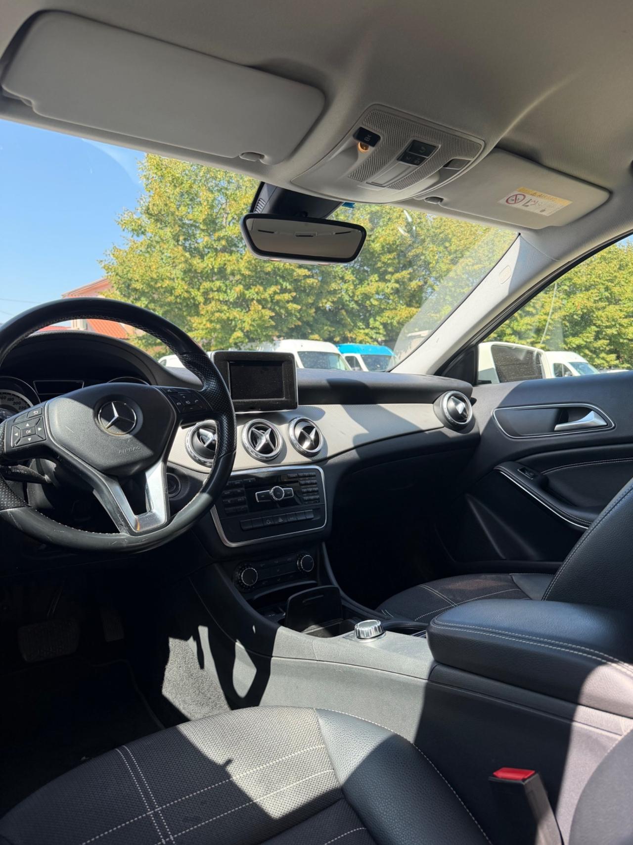 Mercedes-benz GLA 200 CDI Automatic Premium