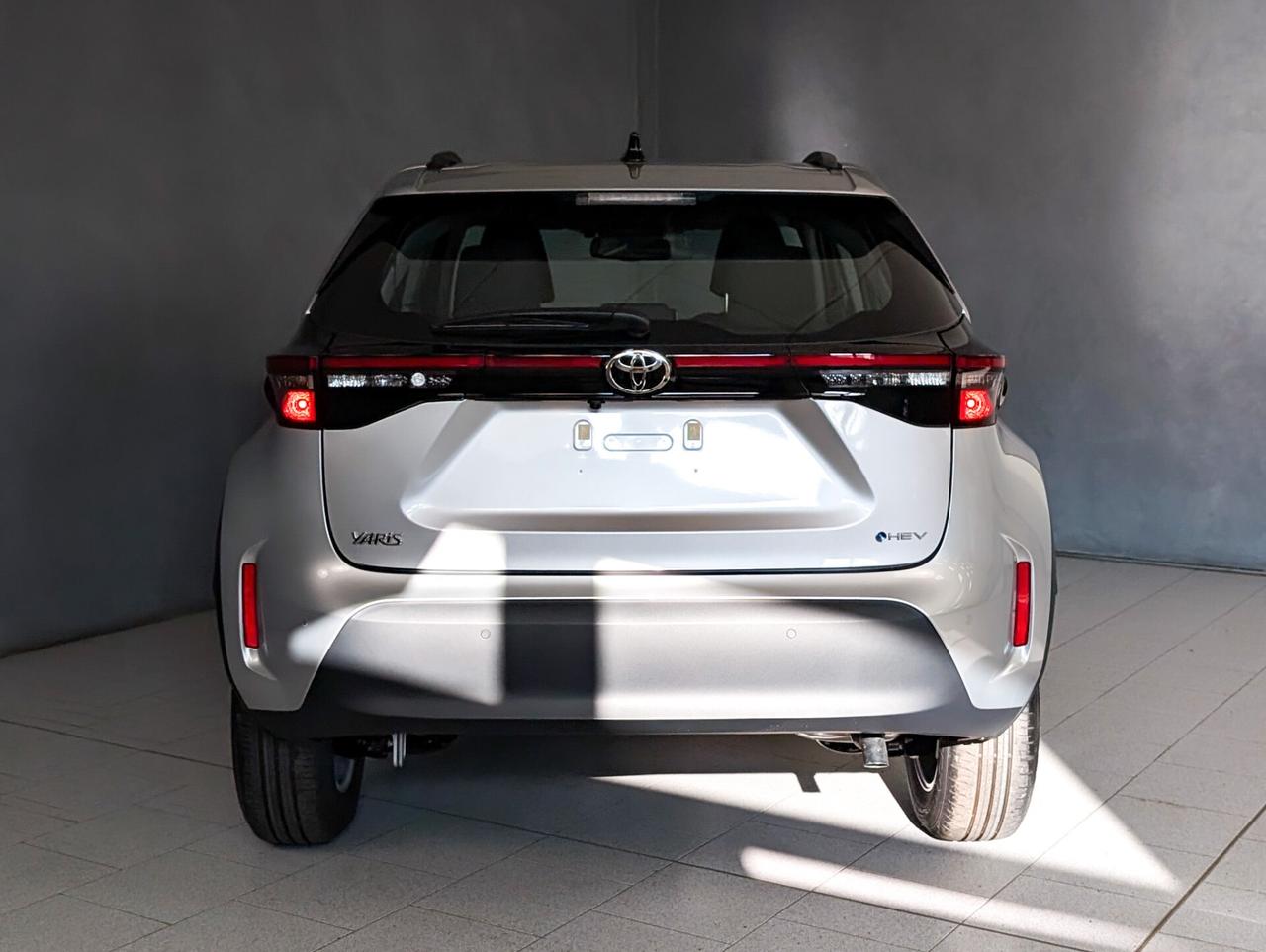 TOYOTA YARIS CROSS 1.5 HYBRID 116 CV ACTIVE KM0