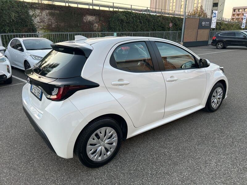 Toyota Yaris Yaris 1.0 5 porte Active IVA ESPOSTA COMPRESA GARANZIA FINO AL 2033