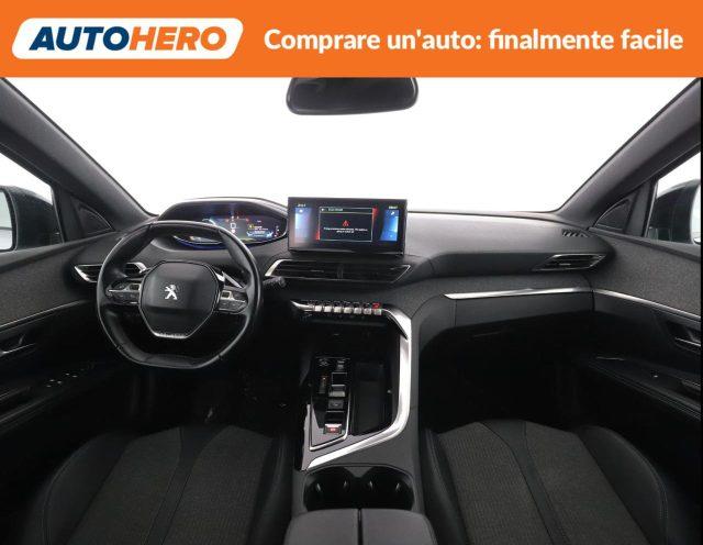 PEUGEOT 3008 Hybrid4 300 e-EAT8 Allure Pack