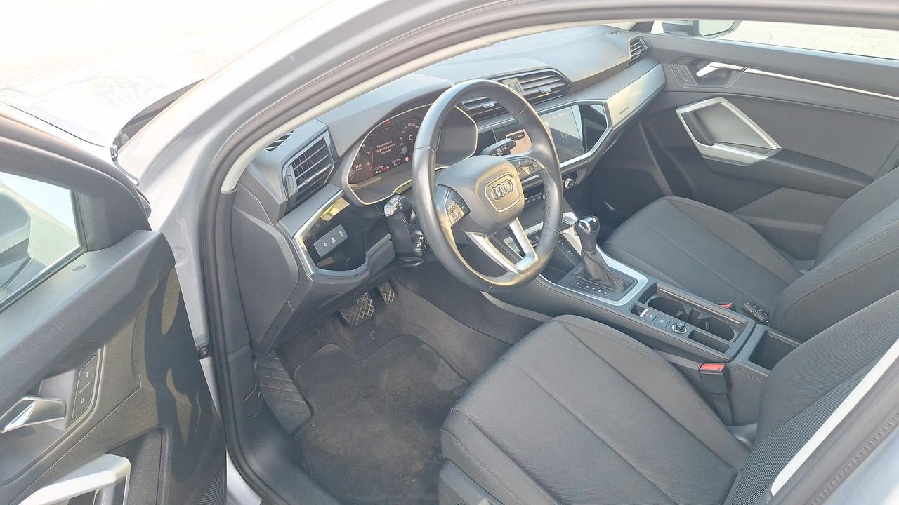 Audi Q3 SPB 35 TDI S tronic Business Plus