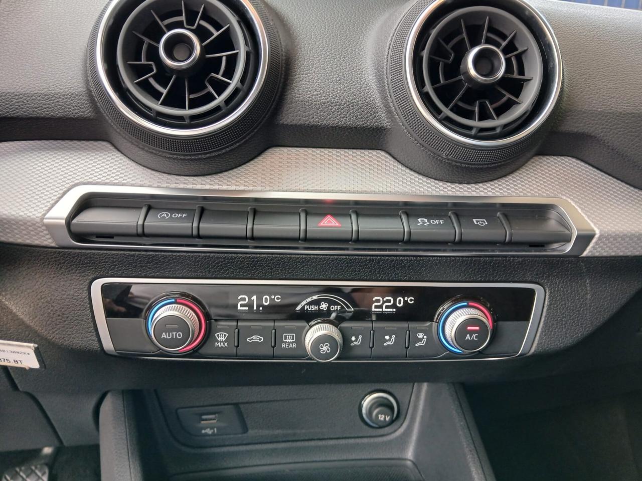 Audi Q2 30 TFSI Business