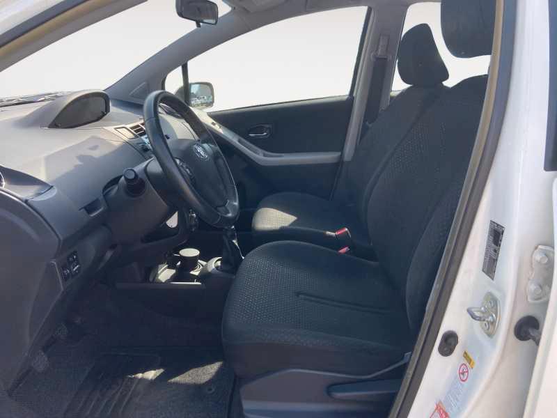 TOYOTA Yaris 5p 1.3 (dual) Sol c/vsc+trc