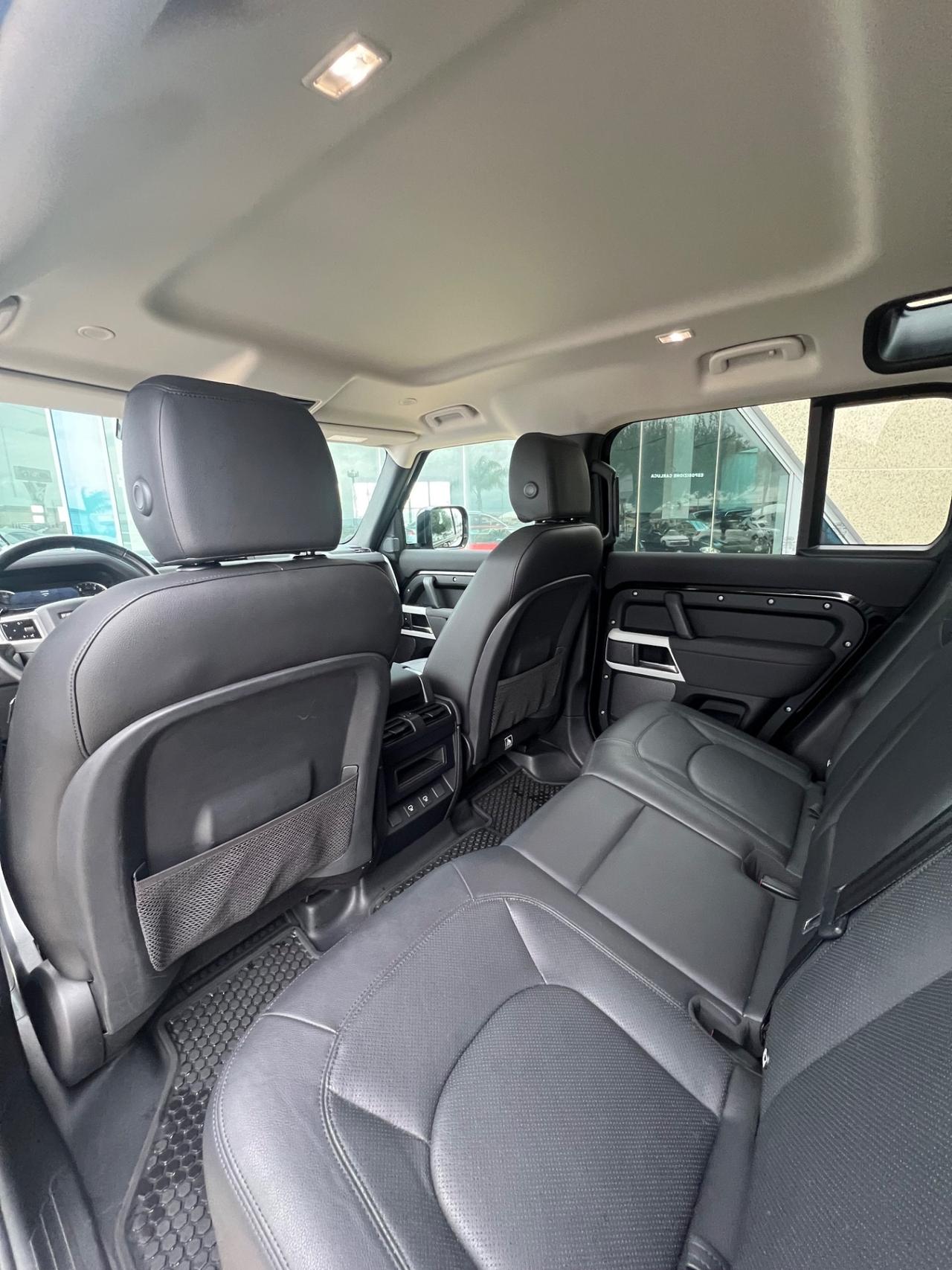 Land Rover Defender 110 3.0D I6 200 CV AWD Auto SE AUTOCARRO N1