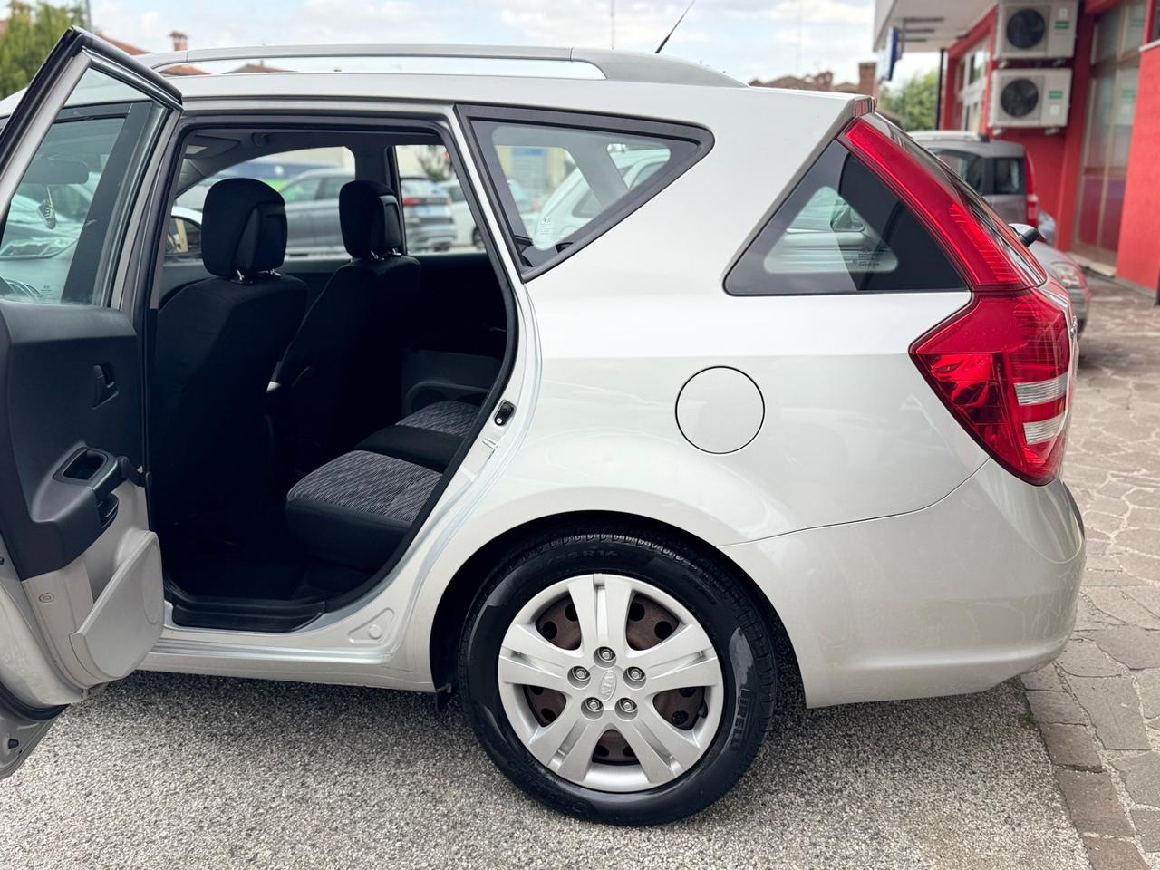 Kia Ceed cee'd Sp. Wag. 1.6 CRDi VGT 90CV LX