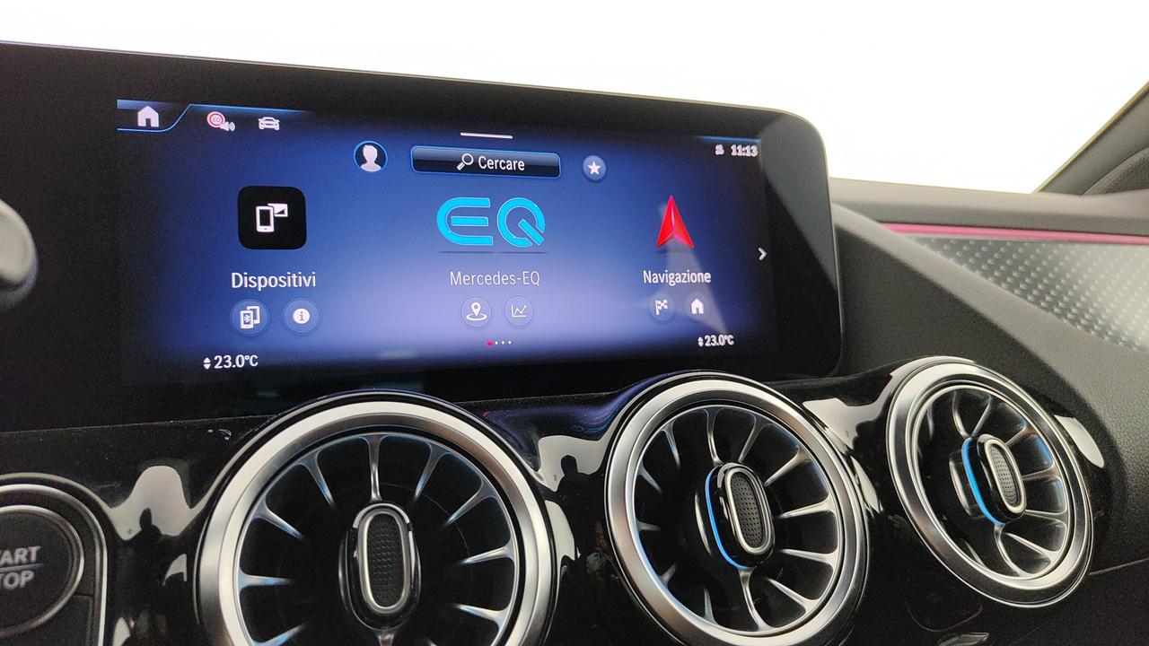 Mercedes-Benz EQA 250+ Street Edition