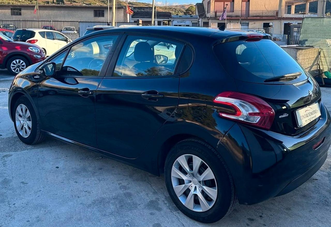 Peugeot 208 1.4 e-HDi 68 CV S&S robotizzato 5 porte Active