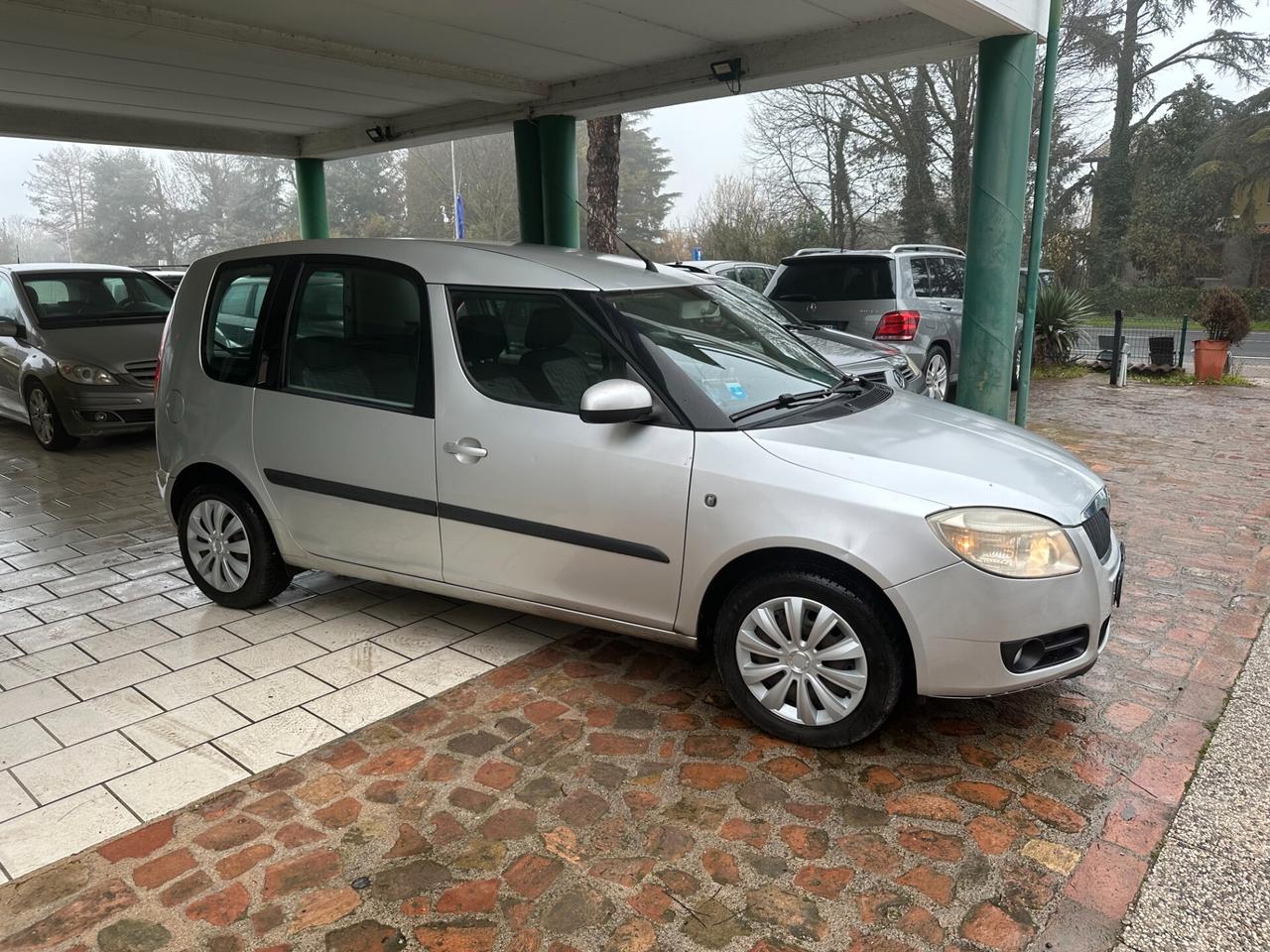 Skoda Roomster 1.4 GPL NEOPATENTATI (12 RATE)