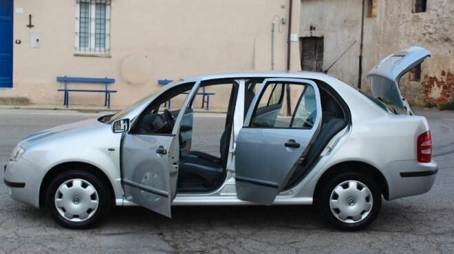 Skoda Fabia 1.4 16V/75 CV cat 4 porte Comfort SPLENDIDA PENSIONATO DEL 1940 CLIMATIZZATA