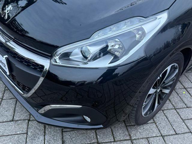 PEUGEOT 208 BlueHDi 100 S&S 5 porte Signature