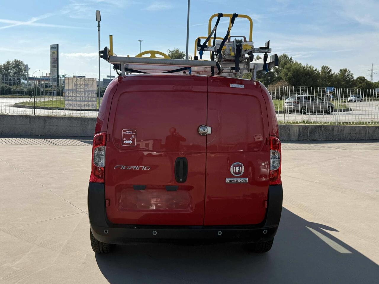 Fiat Fiorino 1.3 MJT 95CV Cargo Adventure EX TIM 2017