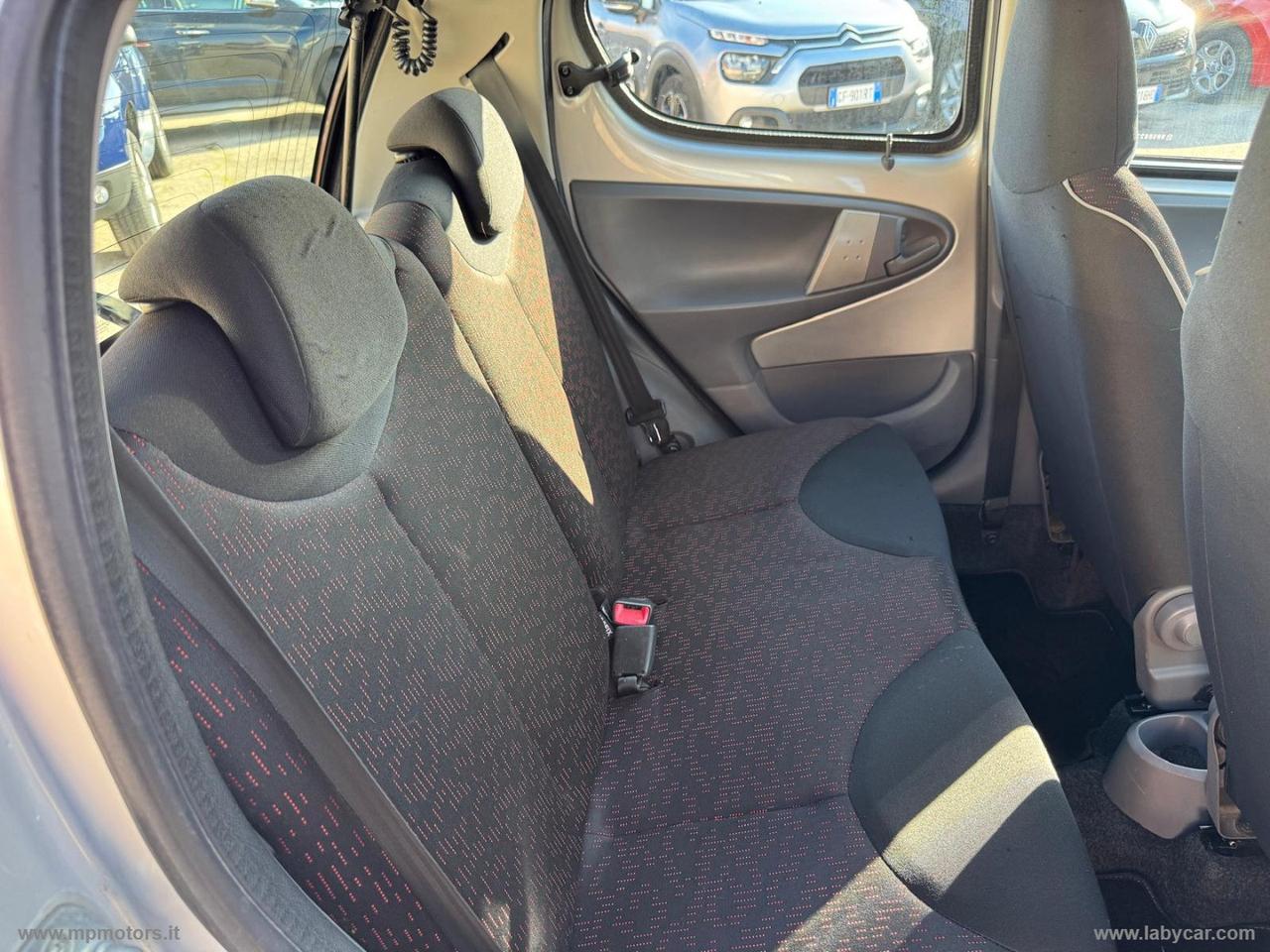 PEUGEOT 107 SWEET YEARS AUTOMATICA 1.0 68CV 5P.