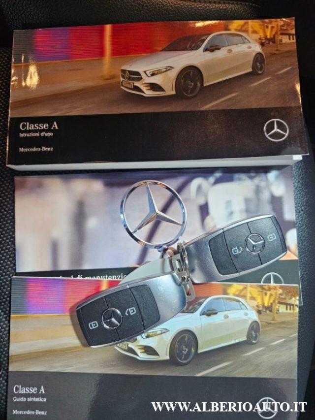 MERCEDES-BENZ A 180 d Automatic Business Luci Ambient