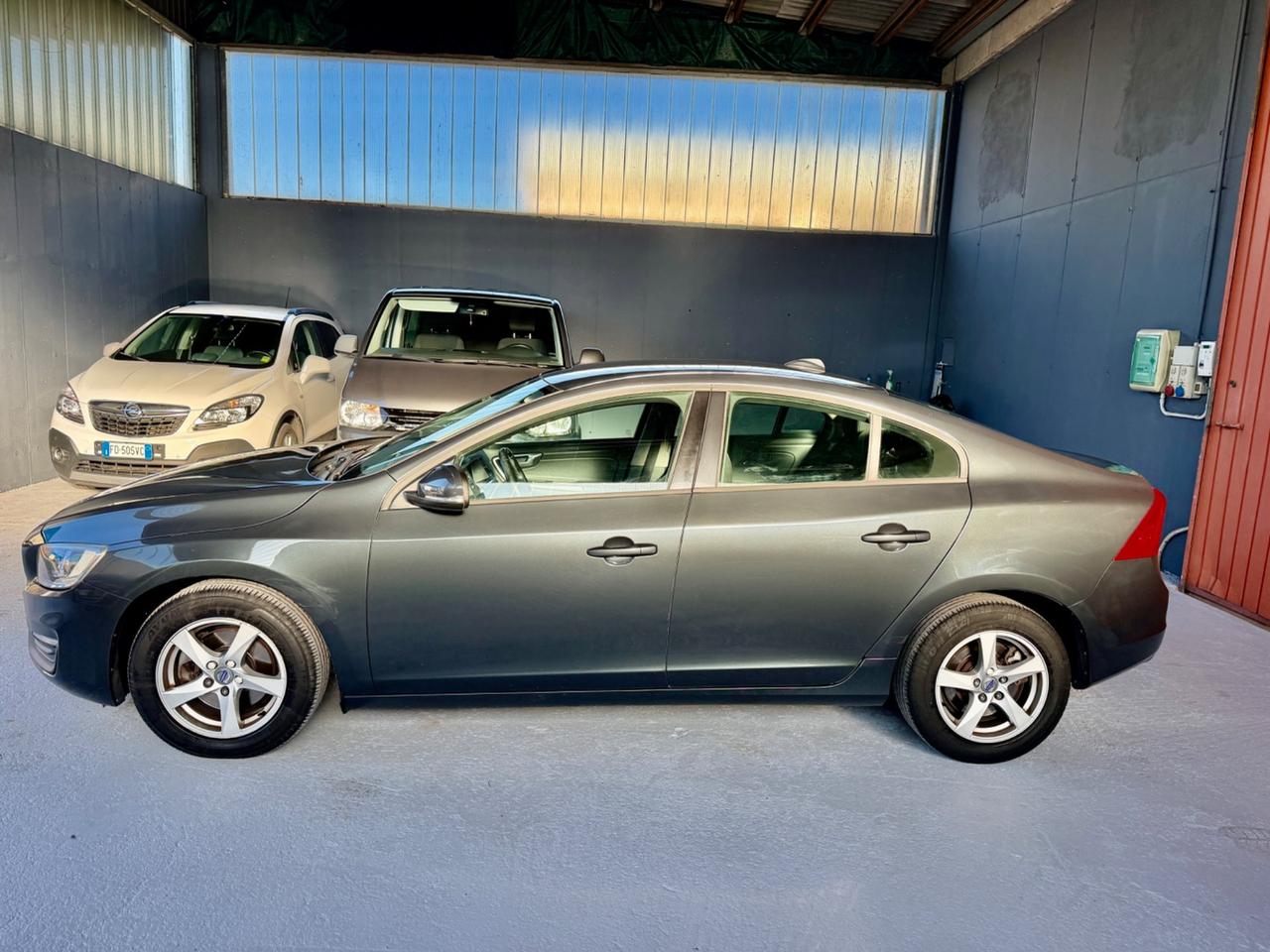 Volvo S60 D3 Geartronic Momentum