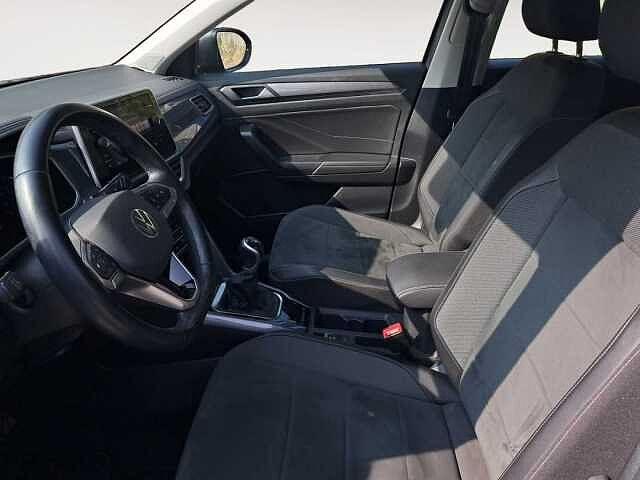Volkswagen T-Roc 1.0TSI 110CV Style - NEOPATENTATI