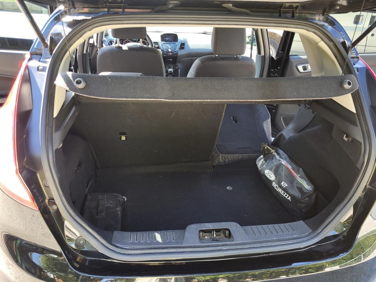 Ford FIESTA 1.4 GPL-UNICO PROPR-NAVI-3 REVISIONI