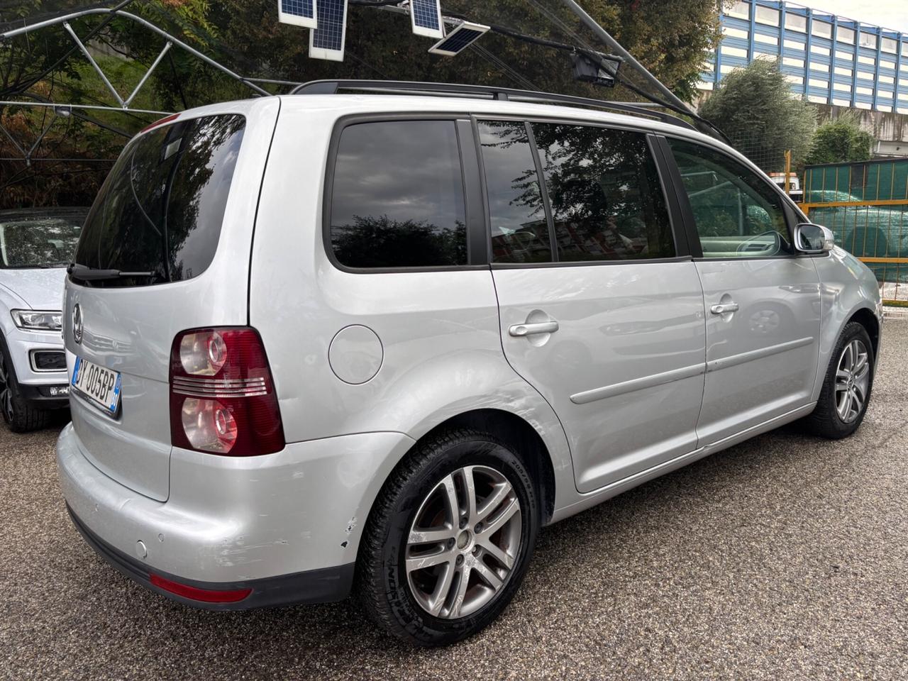 Volkswagen Touran 1.6 Bifuel GPL