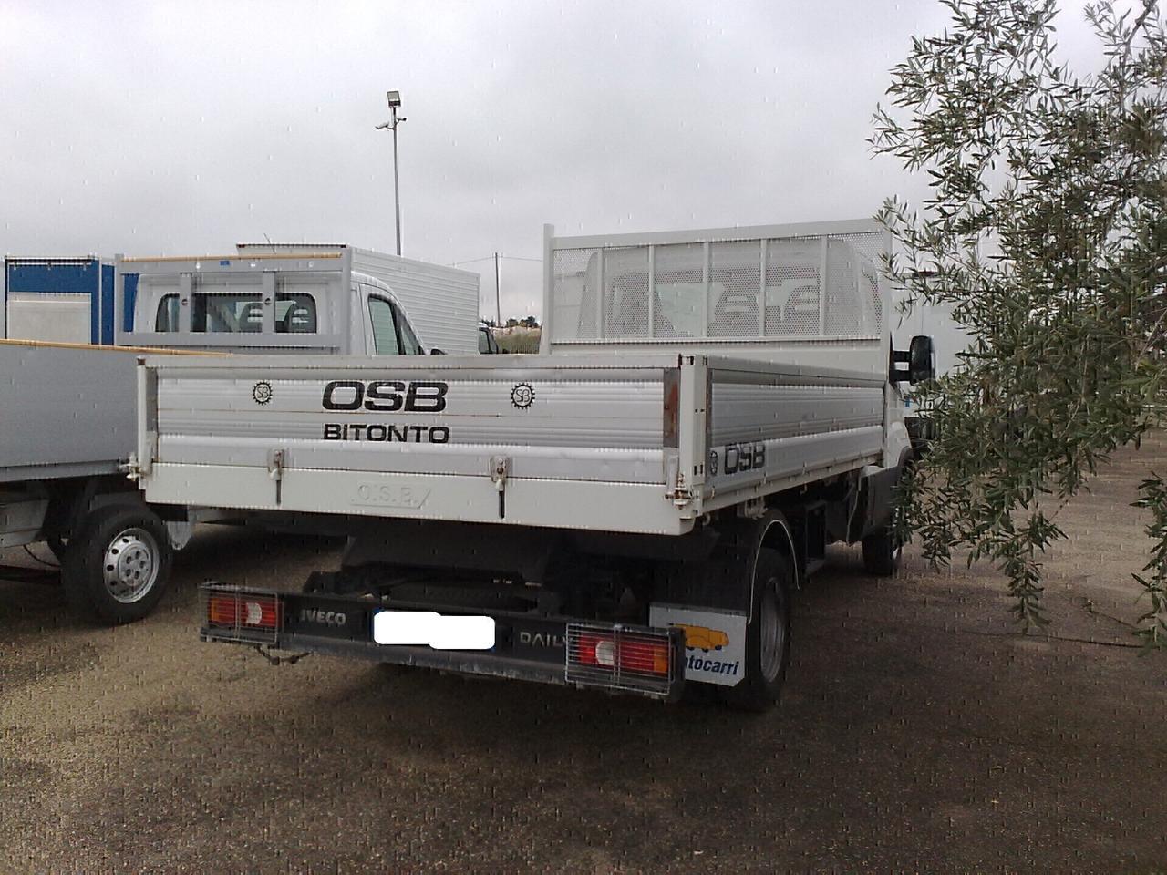 Iveco Daily 35c14 ribaltabile trilaterale - 2022