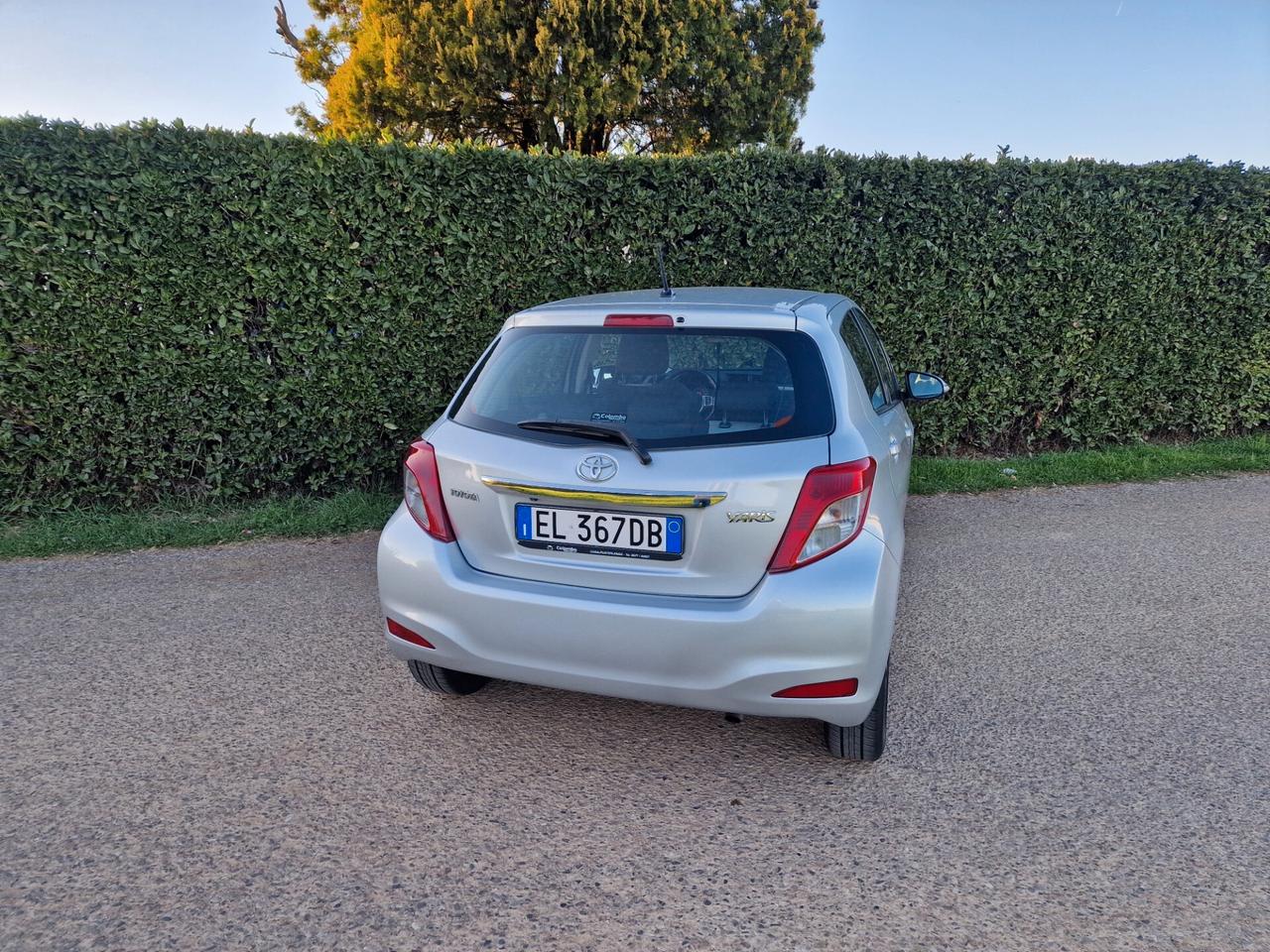 Toyota Yaris 1.3 5p Lounge CVT