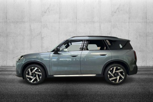 MINI Mini C Favoured Countryman