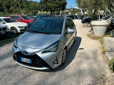 Toyota Yaris TREND "White edition"